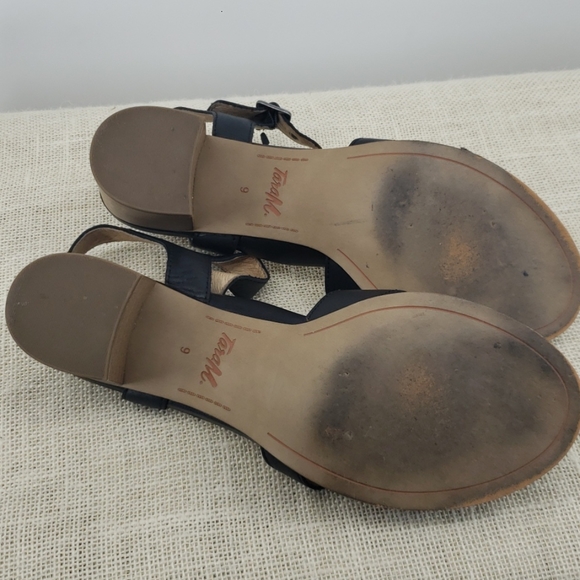 Tara M. Iris Sandals - Picture 6 of 6